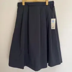 ユニクロ　タグ付き　ドライストレッチタックスカート　ネイビー　Lサイズ