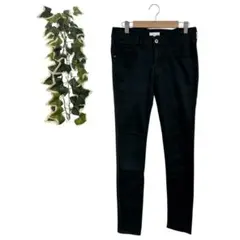 【M】 アースミュージックアンドエコロジー スキニーパンツ ハート 伸縮性 黒