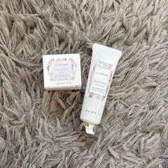 JILL STUART リップバーム & ハンドクリーム セット