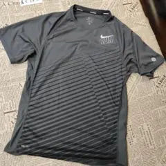 ナイキ ランニングウェア DRI-FIT RUNロゴ 半袖 Tシャツ メンズM