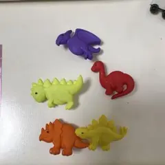 恐竜と飛行生物のボタン5個セット