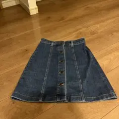 デニム Aラインスカート ボタン付き ミニ丈　gu
