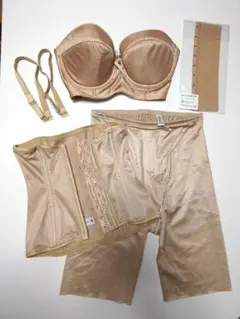 ブライダルインナーハグ ベージュ セット E70