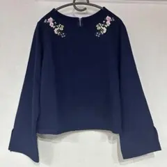 ネイビー フラワー刺繍 スウェット Lサイズ