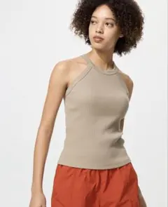 UNIQLO ホルターネックブラタンクトップ　ベージュ　M