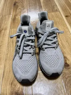 adidas 4D シューズ グレー　adidas nasa サイズ　26.5
