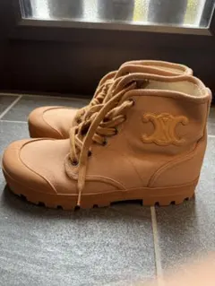 CELINE Triomphe キャンバス ハイカット スニーカーのサムネイル