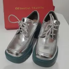 カラーソール厚底レースアップシューズ シルバー オリエンタルトラフィック
