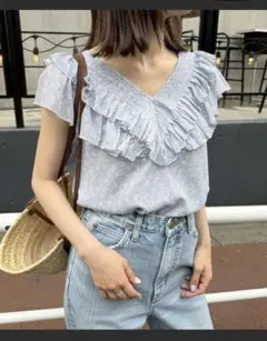 美品✨SLOBE IENA トップス　プリントフリルブラウス