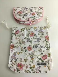 【新品・未使用】バセッティ 上品花柄 キルティングポーチ 2点セット