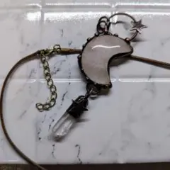 ❇️天然石 水晶 月のネックレス ペンダントトップ 白 宇宙