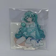 ピアプロキャラクターズ 初音ミク サンリオ シナモロール アクリルスタンド