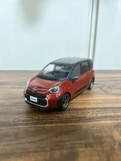 シエンタ sienta ミニカー スケール 2点セット Amazon.co.jp: ミニカー 1/30 トヨタ 2代目シエンタ SIENTA 後期