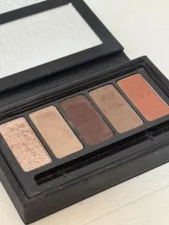 Dior クリスマスコフレ限定 エクラン クチュール アイ パレット 5色のサムネイル