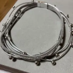 グレーシルバー ビーズ付き 多層チョーカー