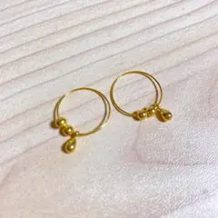 ゴールド ドロップ型ビーズ イヤリング