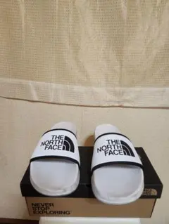 THE NORTH FACE サンダル ホワイトのサムネイル