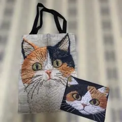 ハチワレ猫さん刺繍風プリントエコバッグと、ポーチセット新品未使用