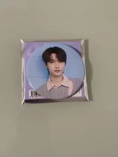 ぴ*る様 SEVENTEEN HOME 缶バッジ ジュン