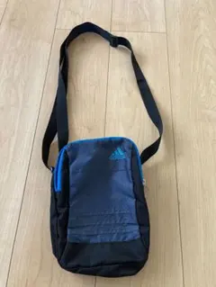 adidas ミニショルダー