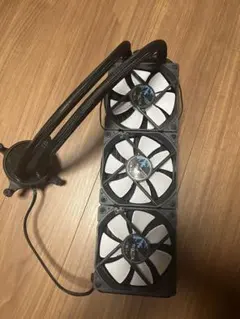 Fractal Design Celsius S36 水冷一体型　クーラー