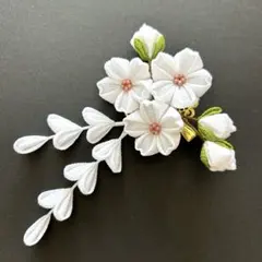 No.631 つまみ細工　髪飾り　ヘアクリップ　桜　成人式　卒業式　七五三