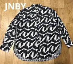 JNBY ジェイエヌビーワイ　シャツ　ブラウス　総柄　シルク混　ユニセックスのサムネイル