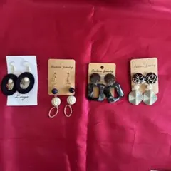 ハンドメイドピアス　4個セット