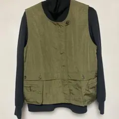 ナイロンベスト・カーキ色・Mサイズ（ベストのみです）