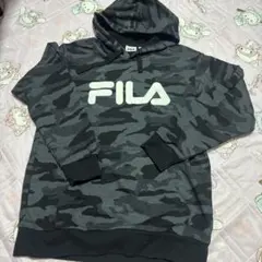 プルオーバーパーカー