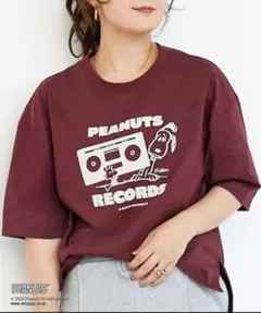 2025AW★美品★ルクールブラン ピーナツフットボールTシャツ 定価6930円のサムネイル