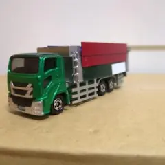 トミカ改造 いすゞ ギガ 平ボディ デコトラ - メルカリ