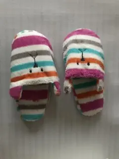 室内用　縞々のクマのスリッパ