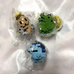 たまごっち　ガチャ　ドットフィギュアチャーム　3個セット