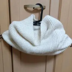 ホワイト ニット スヌード　Ｈ＆М　白　ネックウォーマー　マフラー