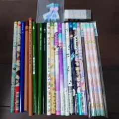 えんぴつ20本(7色・赤・青えんぴつ1本ずつ込)+消しゴム