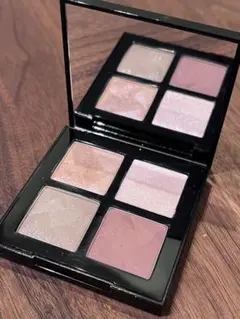 Shu Uemura アイシャドウパレット3D コントゥアモーヴ