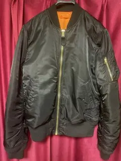 ALPHA INDUSTRIES MA-1ジャケット