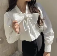 nice claup ボウタイピコレースブラウス