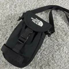 極美品 THE NORTH FACE ミニショルダー スマホショルダーバッグ 黒のサムネイル