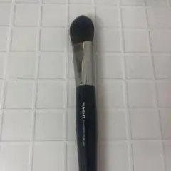 Palette 17 Foundation Brush 823