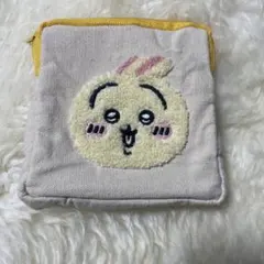 ちいかわ　うさぎ　もこもこ刺繍ポーチ