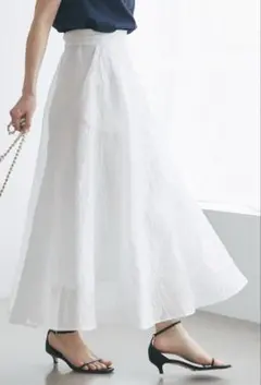 新品タグ付】ZARA 完売品 ミディ丈レーススカート M - メルカリ