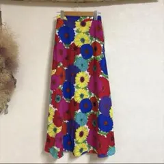 ロデオクラウンズ 花柄 スカート カラフル 個性的