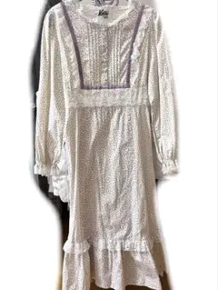 Katie VIRGIN UPワンピース 花柄 すみれ柄