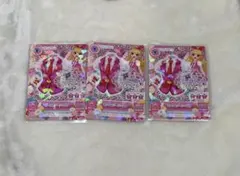 アイカツ　アイカツカード 星宮いちご ピンクステージベスト　サイン　非売品