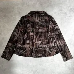 ブラウン系長袖　個性的柄デザイン　ヴィンテージ