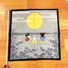 新品未使用　ディズニー　Disney ミッキー ミニー 大判　チーフ　ハンカチ