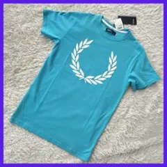 新品タグ付】フレッドペリー ビッグロゴ 月桂樹 Tシャツ XS ターコイズブルーのサムネイル