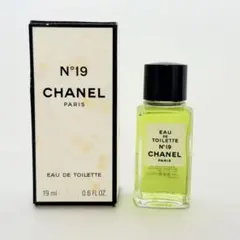 CHANEL シャネル no.19 オードトワレ 19ml 香水 2563